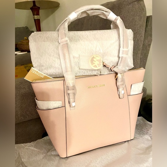 🪷NWT Michael Kors LARGE Jet Set Laptop Travel Shoulder Purse Tote-Soft Pink - Picture 8 of 12